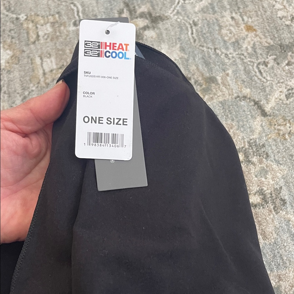 32 Degrees Black Heat Cool Scarf